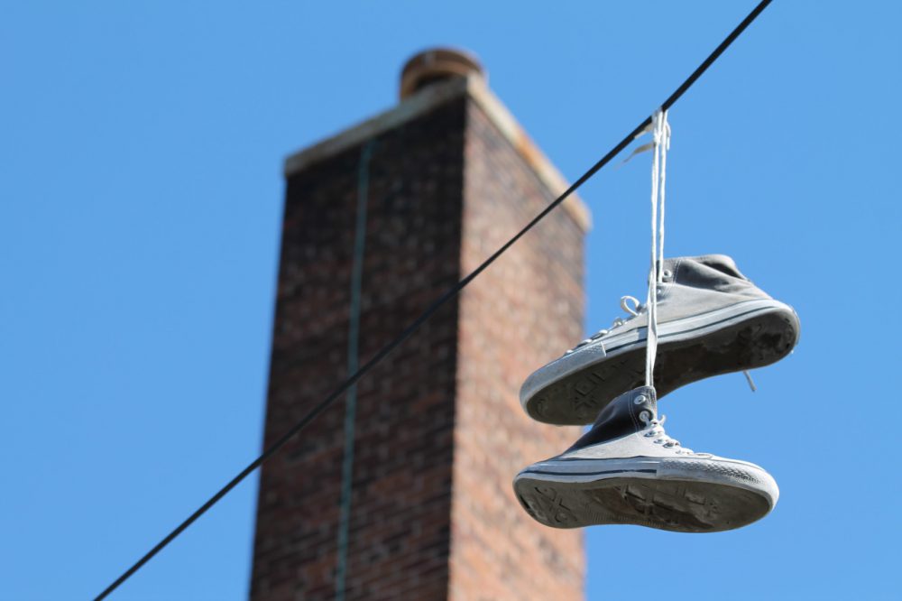 shoetossing