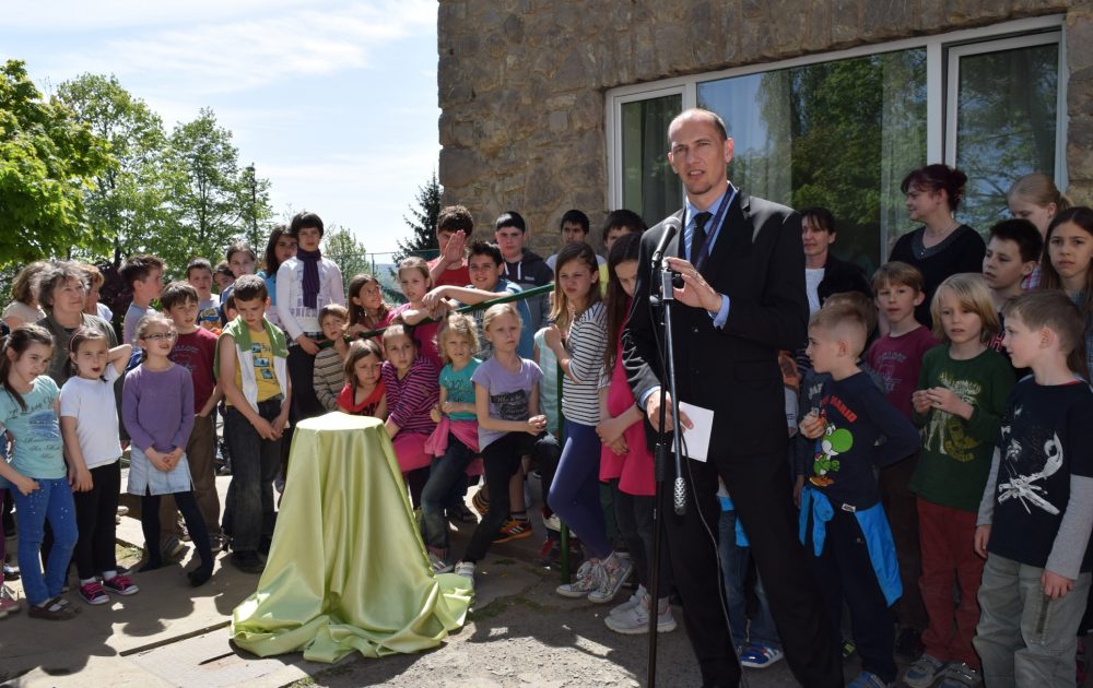 1_Sandor_Zsolt_a_Tettye_vezerigazgatoja_adta_at_a_kutat