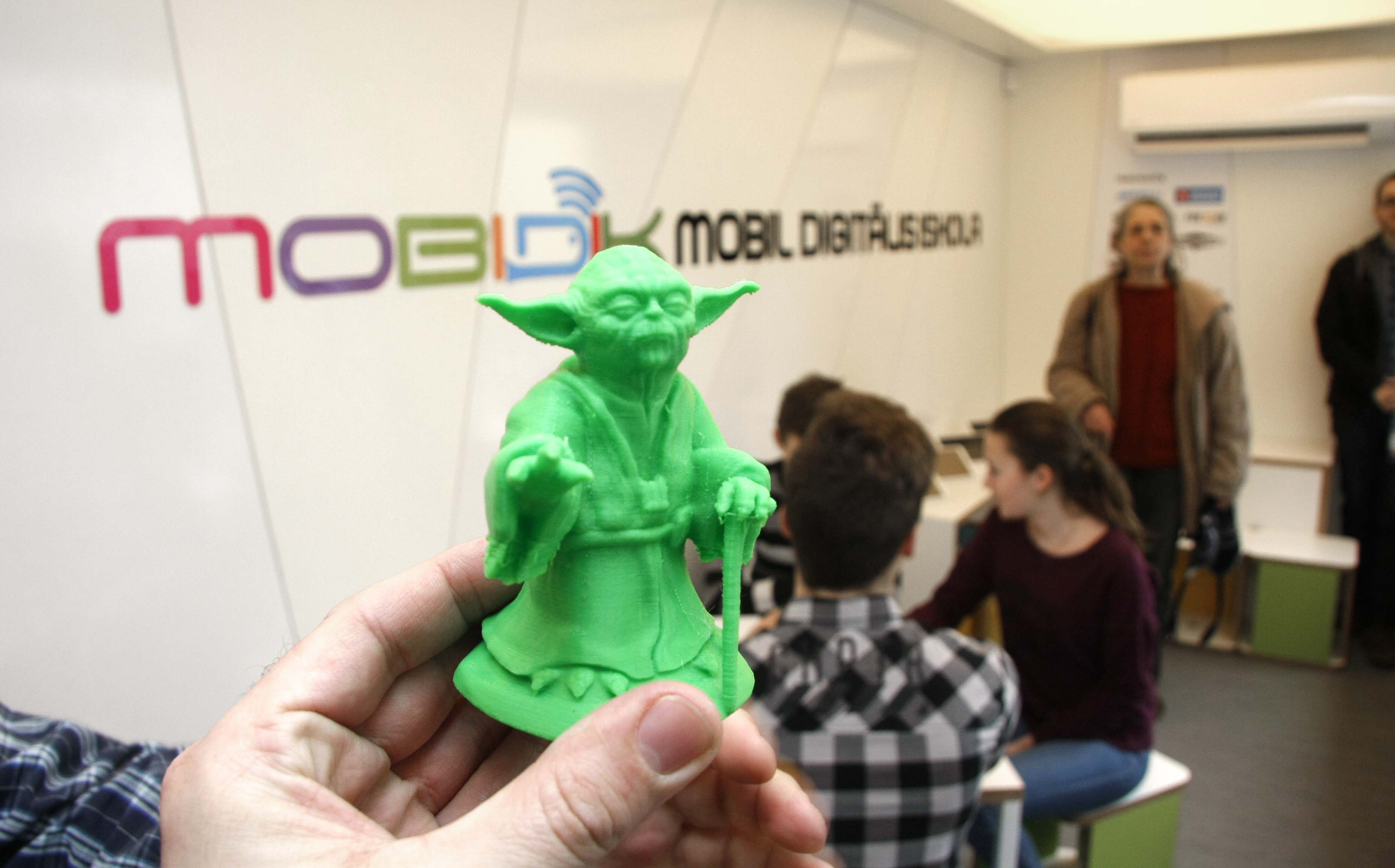 joda, yoda, mobil, tanterem, knoch, 3d, nyomtato, csillagok, haboru, star, wars