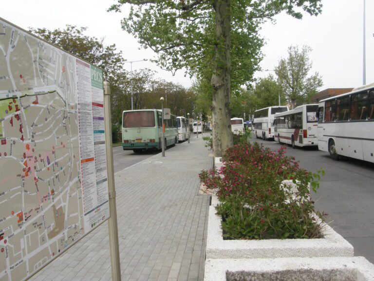Akadálymentes lett a pécsi buszpályaudvar Akadálymentes lett a pécsi buszpályaudvar