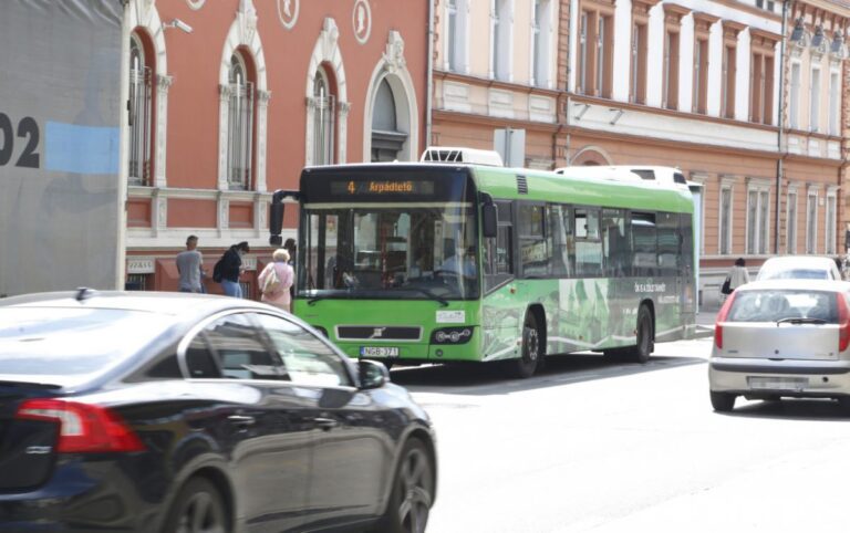 Autósok, figyelem: megtisztítják a Rákóczi úti csapadékhálózatot